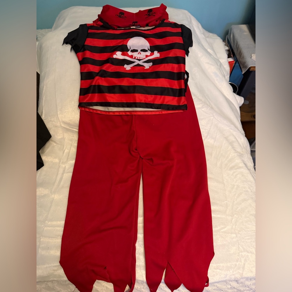 🏴‍☠️ Pirate Skull & Crossbones Costume – Adult / Teen Size